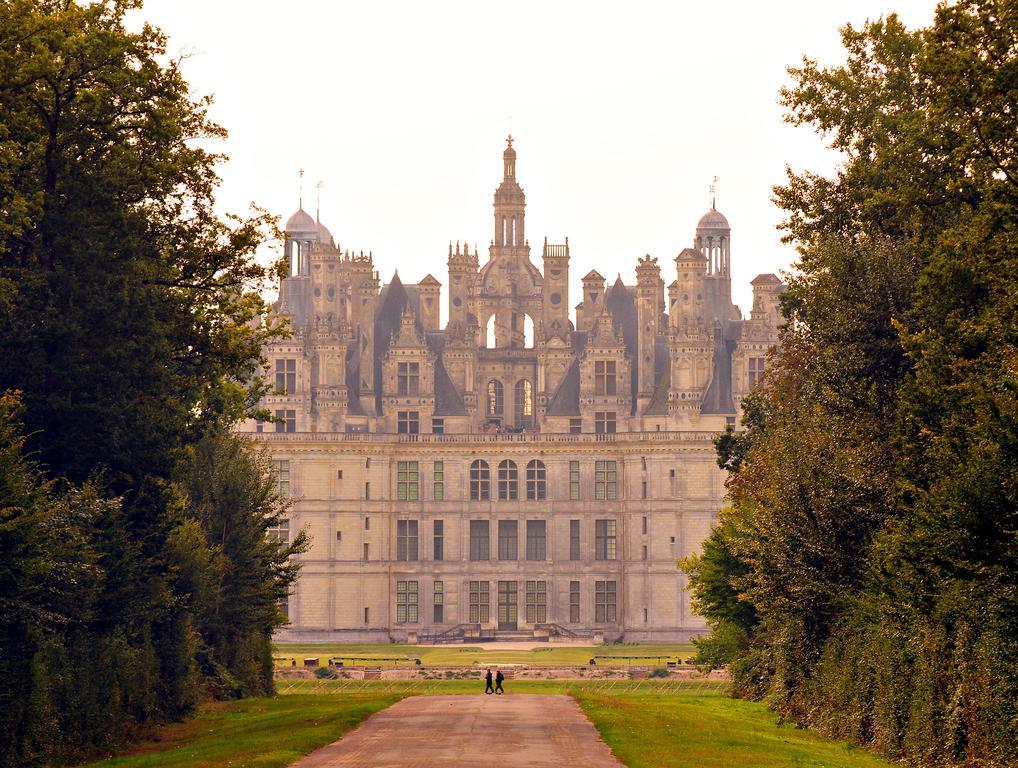 Gite Du Domaine Du Haut Perron Villa Thesee Exterior photo