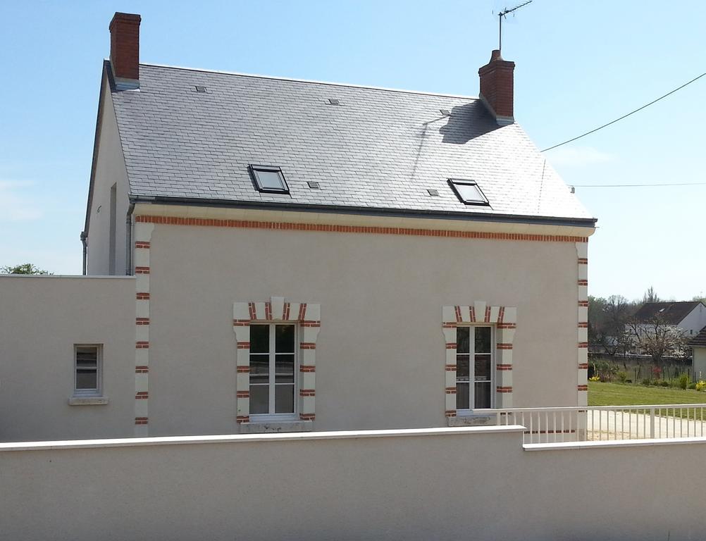 Gite Du Domaine Du Haut Perron Villa Thesee Exterior photo